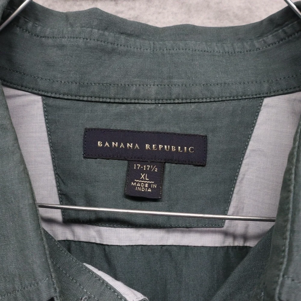 Banana Republic Shirt Mens XL 17-17.5 Casual‎ Pocket Button Up Green Long Sleeve